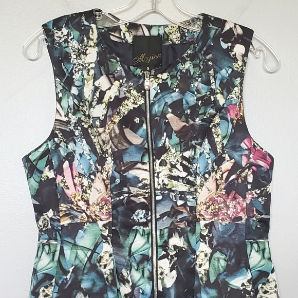 McGinn zip front fit & flare abstract print dress - Picture 2 of 11